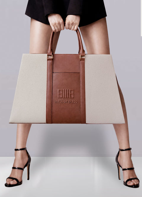 Sacra Pyramid Traveller Tote Bag