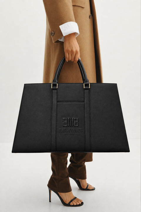 Sacra Pyramid Traveller Tote Bag Black