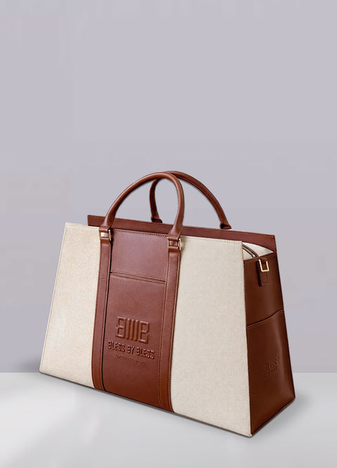 Sacra Pyramid Traveller Tote Bag